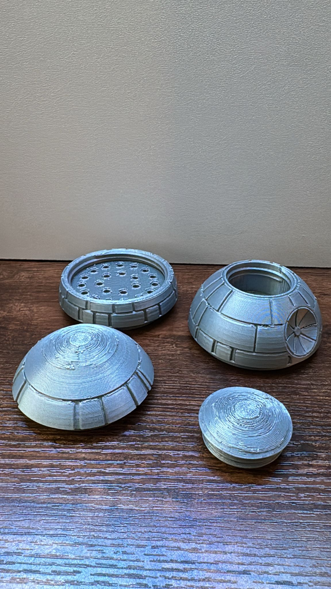 Todesstern Kräutermühle